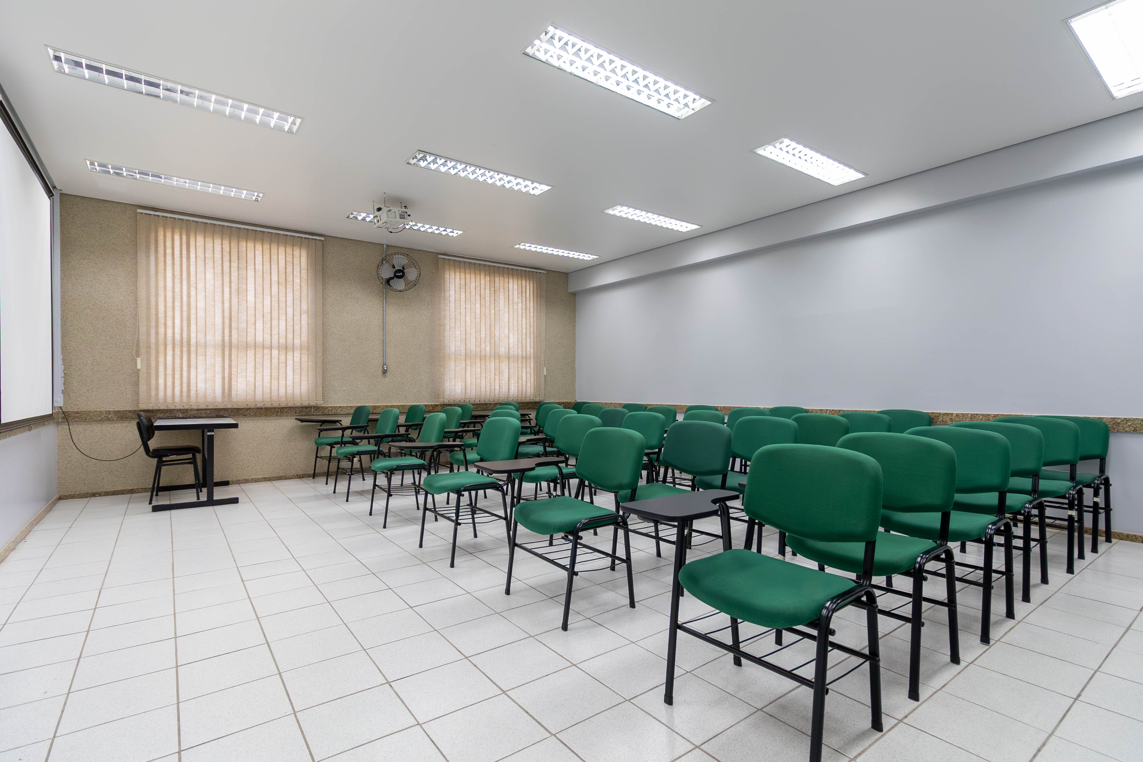 Foto das instalações do curso - Imagem 7