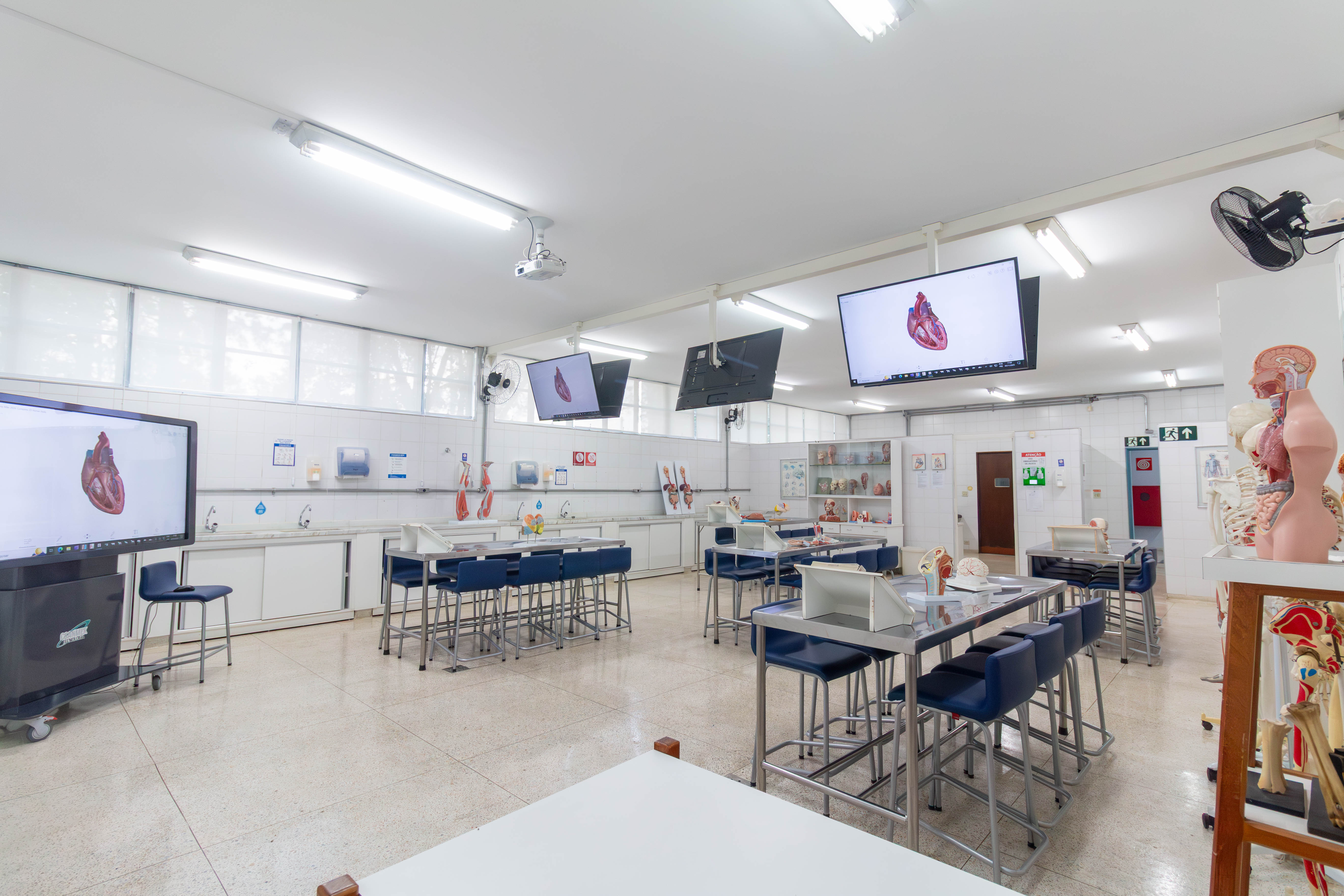 Foto das instalações do curso - Imagem 1